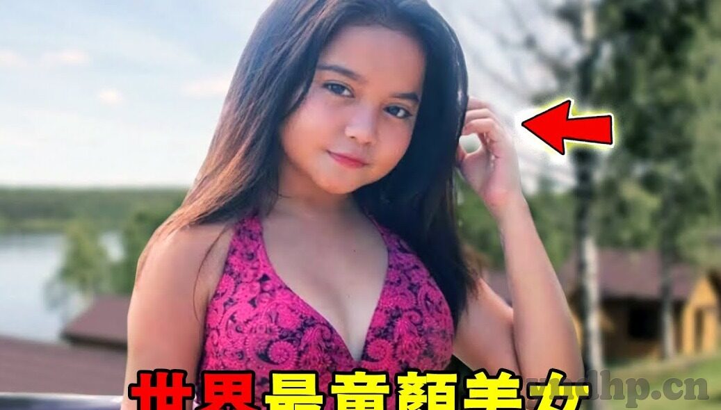 麻豆福利在线视频-他乡月更明，触碰虚拟影像之美